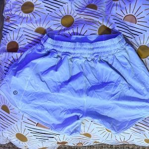 White hotty hot Lulu shorts 4 in